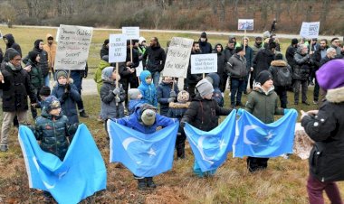İsveç'te Çin'e Uygur protestosu