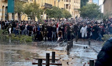 Lübnan'da sokaklar karıştı