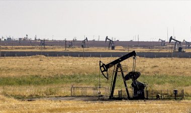 ABD askerleri, Rus askerlerinin Suriye'de petrol sahasına ulaşmasını engelledi