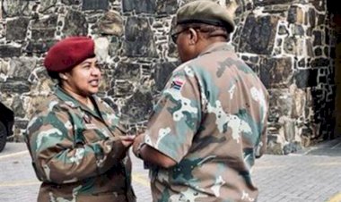 Güney Afrika'da başörtüsünü çıkarmayan askere açılan dava geri çekildi