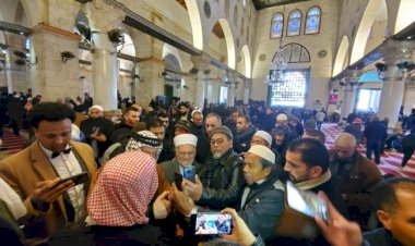 Mescid-i Aksa İmamı İkrime Sabri, İşgalci İsrail'in yasağını deldi