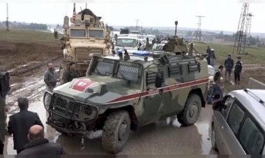 ABD ordusu, Suriye'nin Tel Temır beldesindeki Rus askerlerini bloke etti