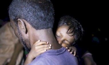 Arakanlı Müslümanların köyüne top mermisi atıldı: 2 şehit