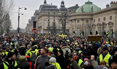 Fransa'da sarı yelekliler gösterilerin 63. haftasında sokaklarda