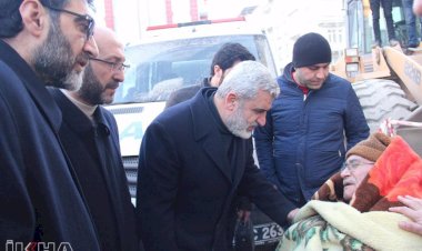 HÜDA PAR'dan bir heyet deprem bölgesinde