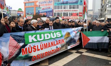 'Kudüs özgür olana dek en güçlü direnişi göstermek boynumuzun borcudur'