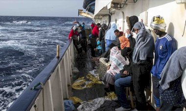 363 göçmen kendilerini kabul edecek bir ülke arıyor