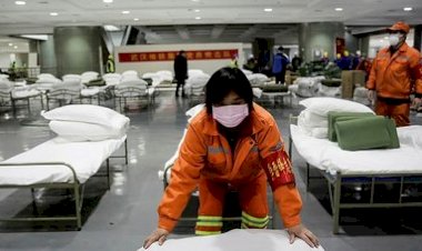 Vuhan’da binalar hastaneye dönüştürülüyor