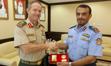 Bin Zayed'in sağ kolu General Mike Hindmarsh