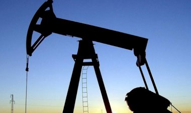 İran, OPEC'in petrol arzında kesinti kararını destekleyecek