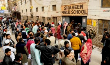 Hindistan halkı Delhi seçimi için sandığa gitti