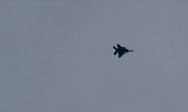 ABD savaş uçakları Haseke’de 2 askeri noktayı vurdu