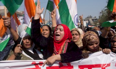 Hindistan'da Müslümanları dışlayan yasaya protestolar sürüyor