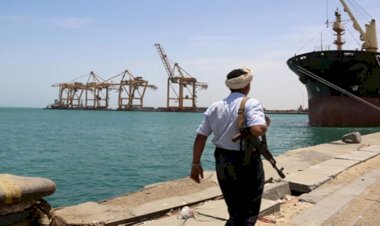 Yemen'de bir gemide 200 ton patlayıcı madde ele geçirildi