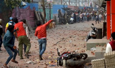 Vatandaşlık yasası protestolarında Hindular Müslümanlara saldırdı