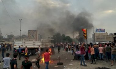 Bağdat'ta güvenlik güçlerinin dünkü gösterilere müdahalesinde 3 kişi öldü