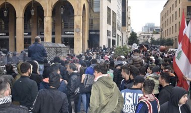 Lübnanlılardan ekonomik kriz protestosu