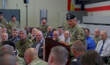 ABD'nin Avrupa Kuvvetleri Komutanı ve bir dizi personeli koronavirüse yakalandı iddiası