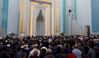 Cemaatle namaza ara verildi