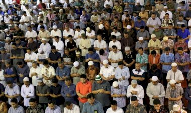 Dünya Müslüman Alimler Birliği: Cuma namazı modern iletişim araçları üzerinden kılınamaz