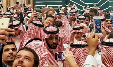 Suudi kraliyeti, ABD'de seyahat eden vatandaşlarını gölge gibi takip ediyor