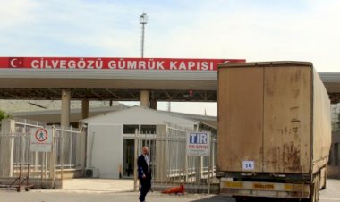 BM'den İdlib'e 59 tır insani yardım