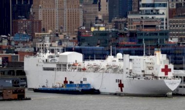 New York’a gönderilen hastane gemisinin mürettebatında koronavirüs tespit edildi