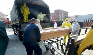 İtalya'da 24 saatte 542 kişi hayatını kaybetti